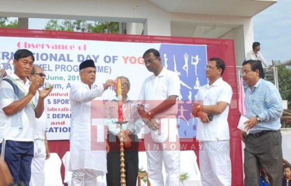 Tripura Sports Minister kicks off  2nd Intl Yoga Day at Umakanta Stadium